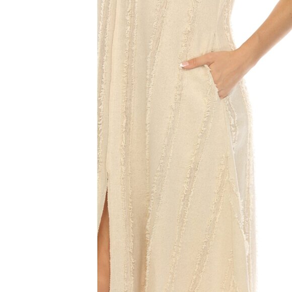 Frayed Cape Sleeves designer dress with pockets - Picture 5 of 6